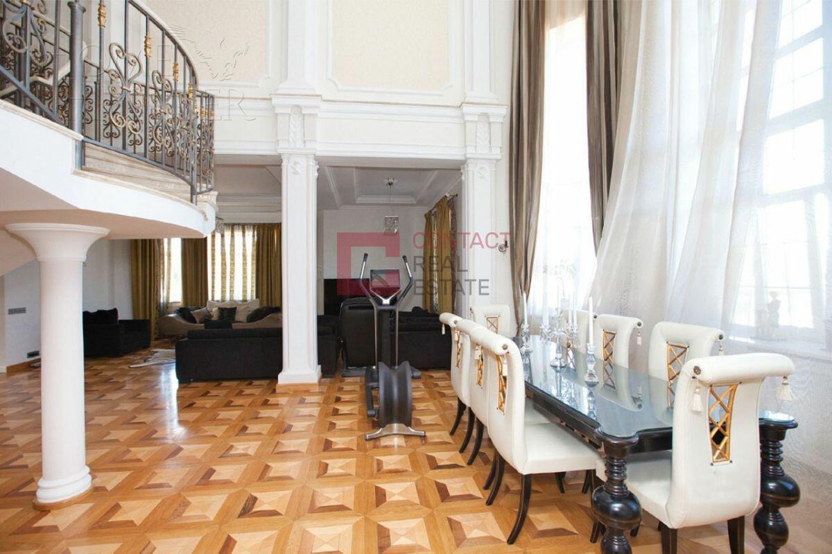 2-этажный коттедж 1 700 м² с отделкой