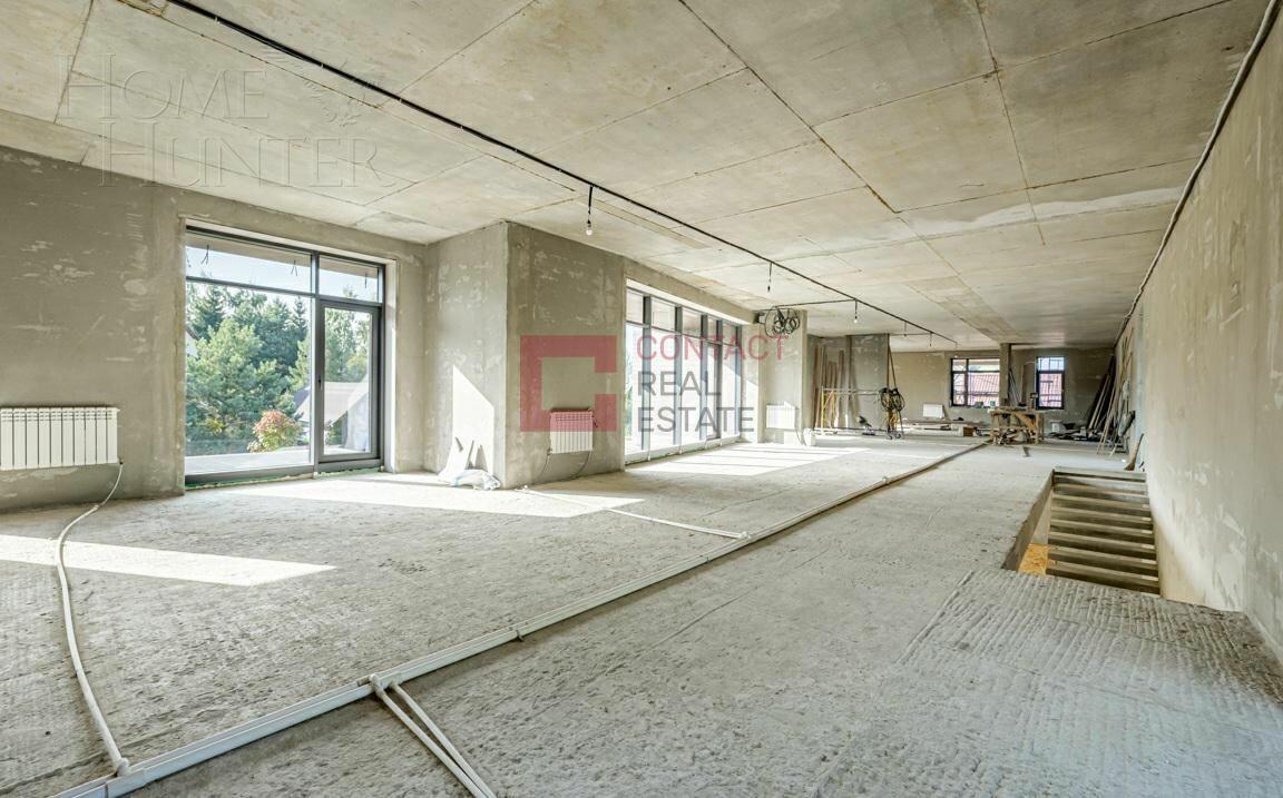 2-этажный коттедж 1 300 м² без отделки