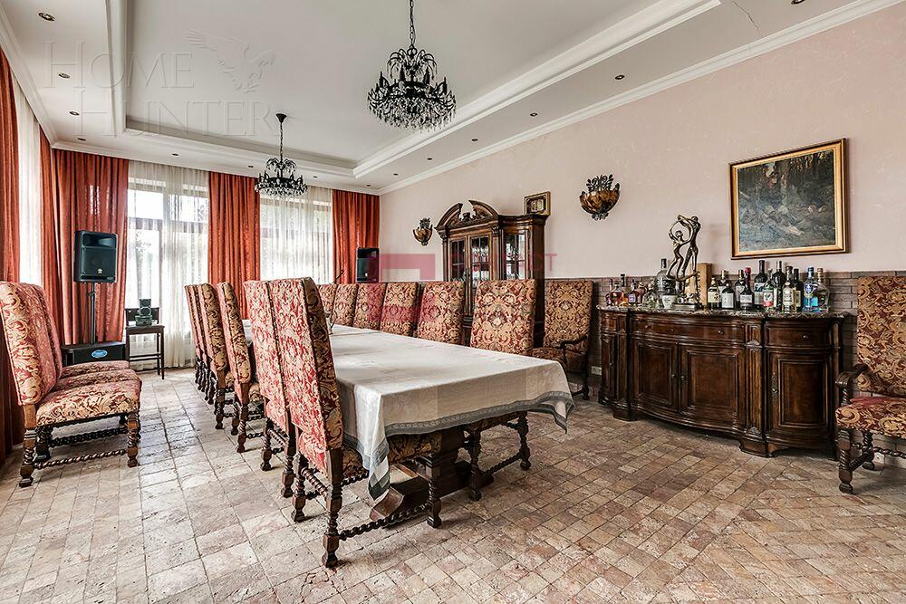 2-этажный коттедж 1 950 м² с отделкой