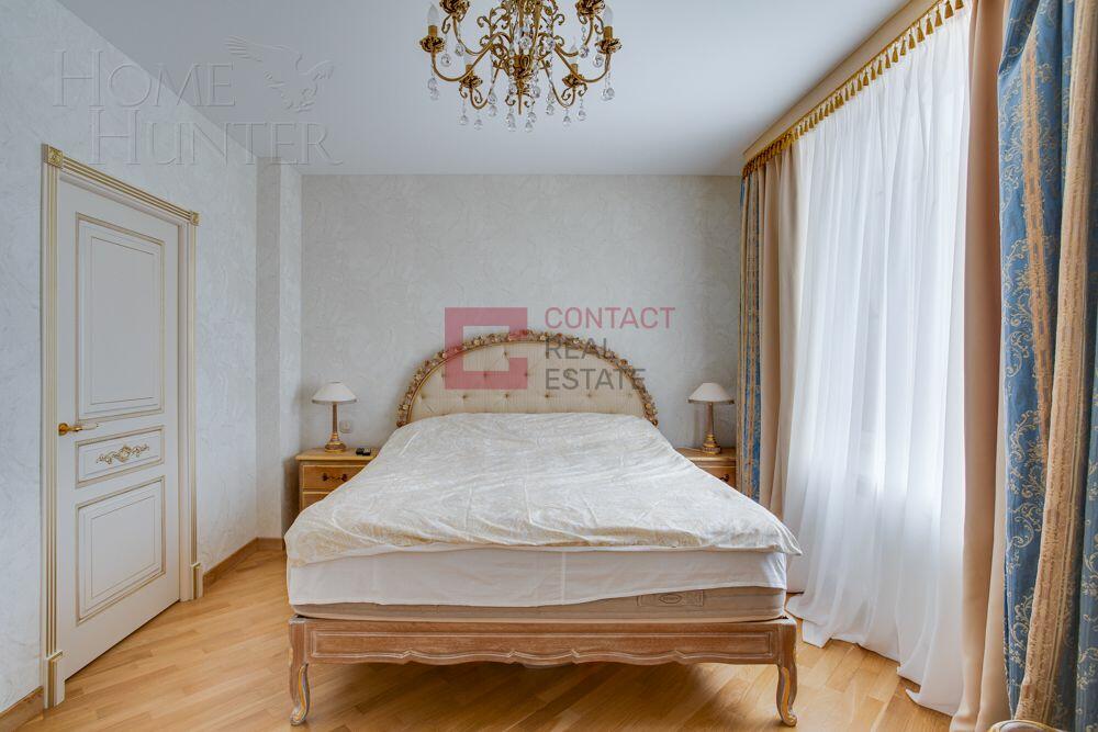 3-этажный таунхаус 300 м² с отделкой