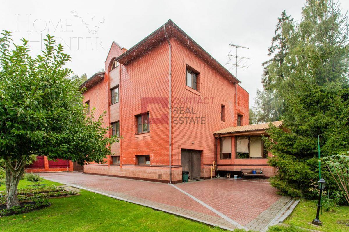 2-этажный коттедж 880 м² с отделкой