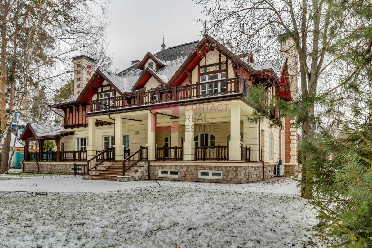 2-этажный коттедж 1 200 м² с отделкой