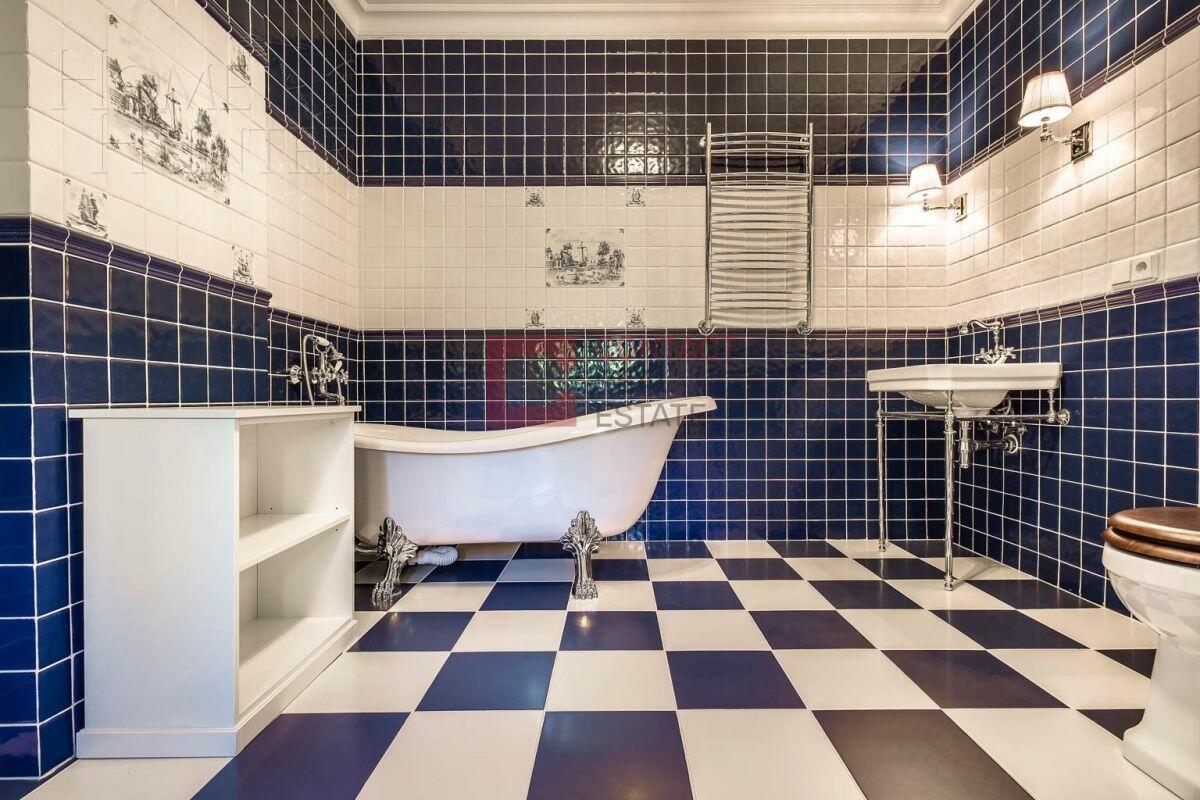 2-этажный коттедж 760 м² с отделкой