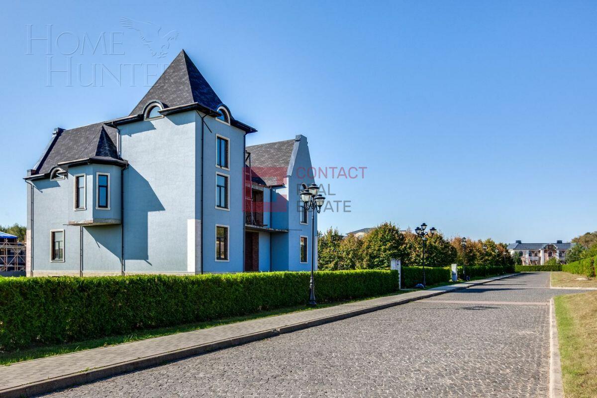 2-этажный коттедж 1 082 м² без отделки