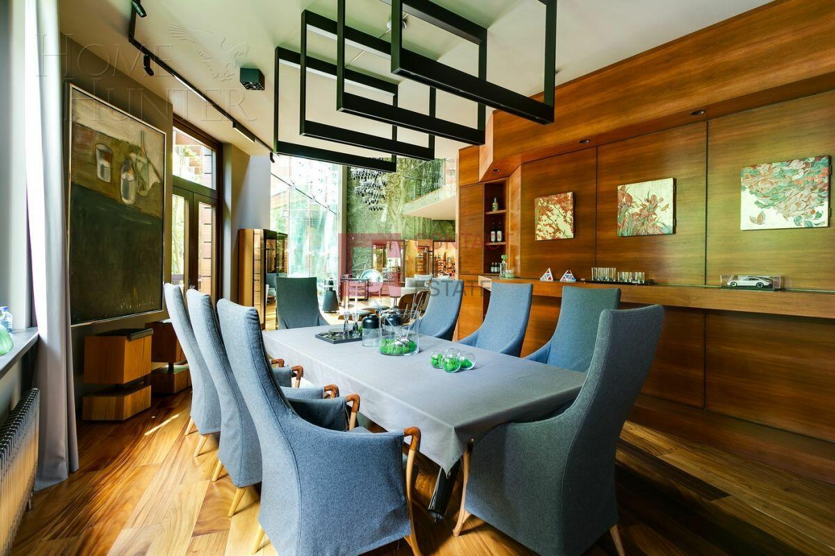 2-этажный коттедж 1 750 м² с отделкой