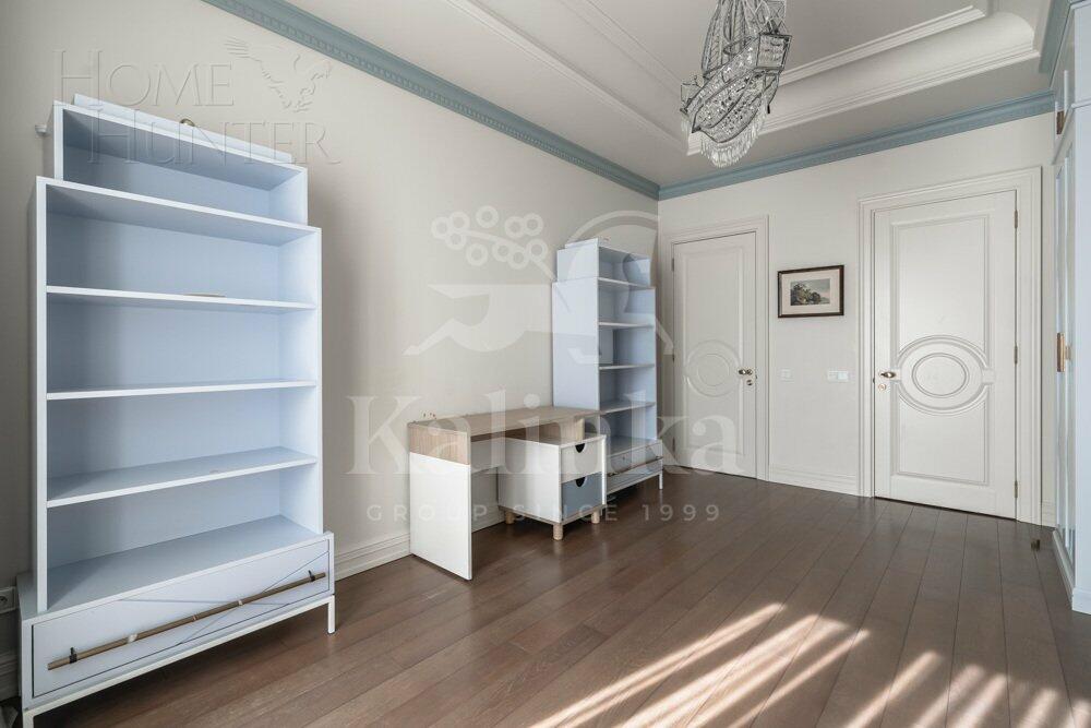 4-КОМН. КВАРТИРА С ОТДЕЛКОЙ 191 М² НА 3 ЭТАЖЕ