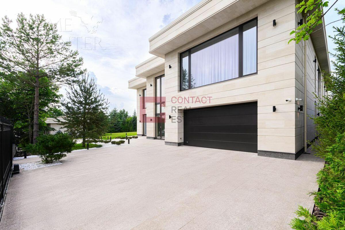 2-этажный коттедж 1 071 м² с отделкой