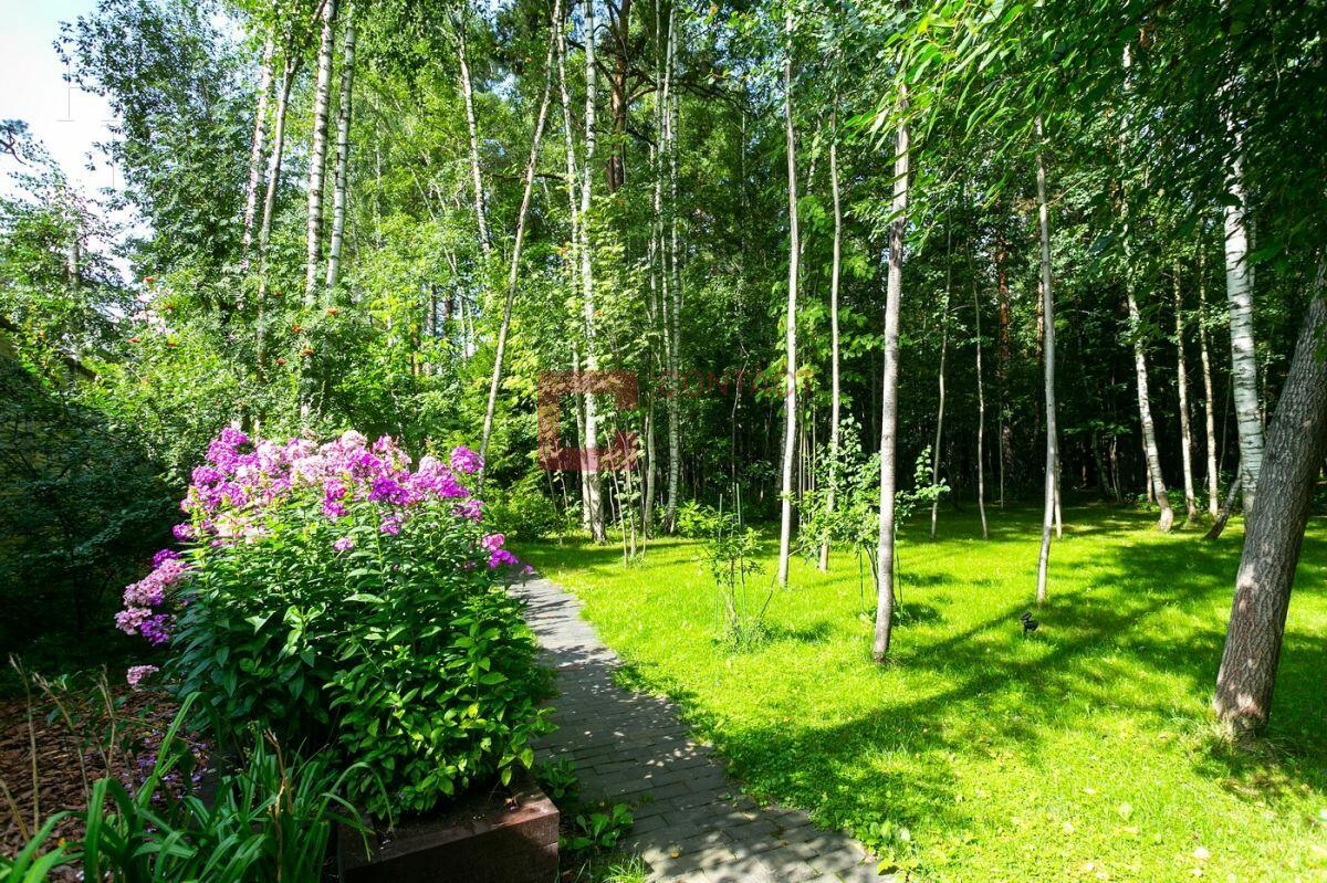 2-этажный коттедж 1 750 м² с отделкой