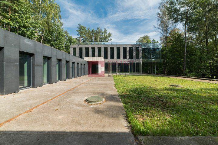 2-этажный коттедж 758 м² без отделки