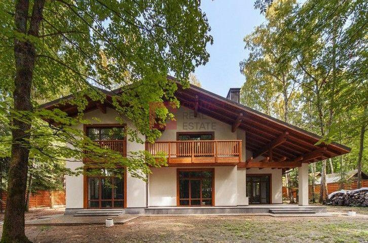 2-этажный коттедж 600 м² с отделкой