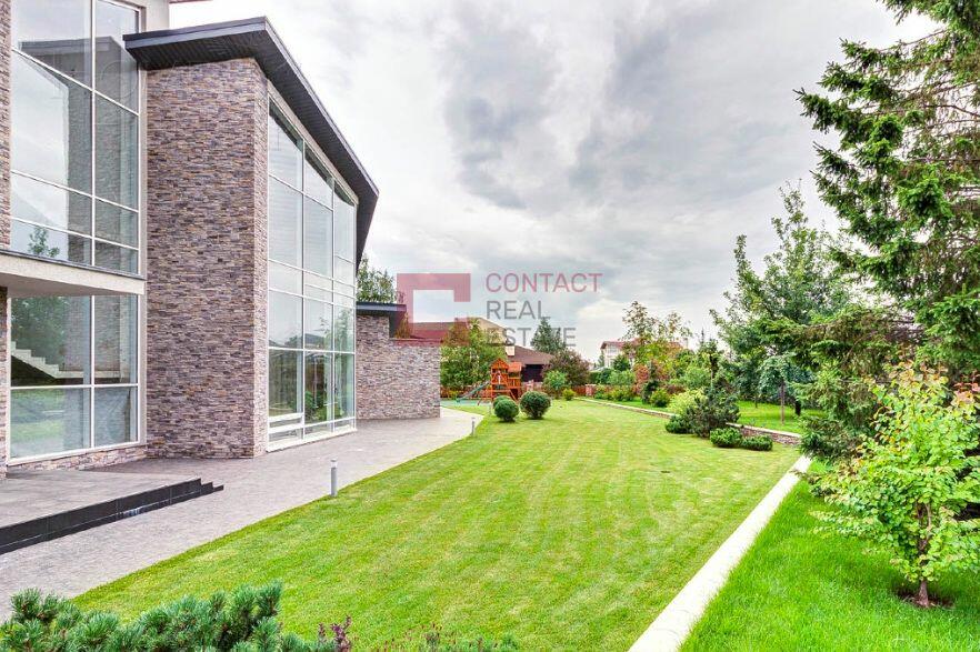 2-этажный коттедж 1 700 м² без отделки