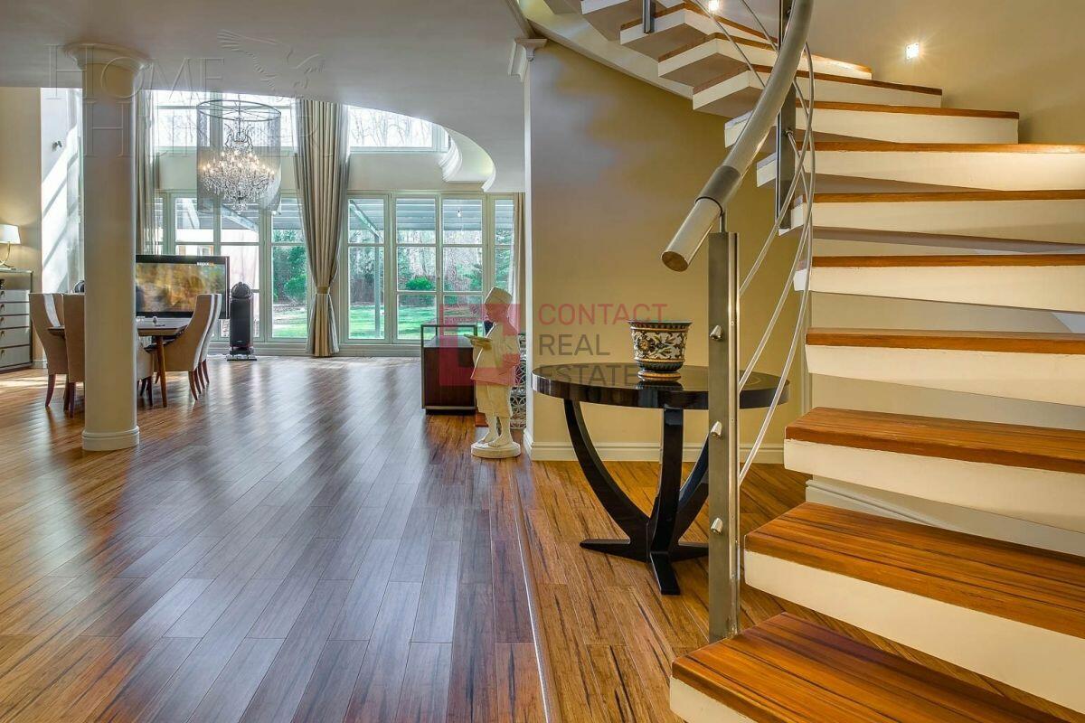 2-этажный коттедж 760 м² с отделкой