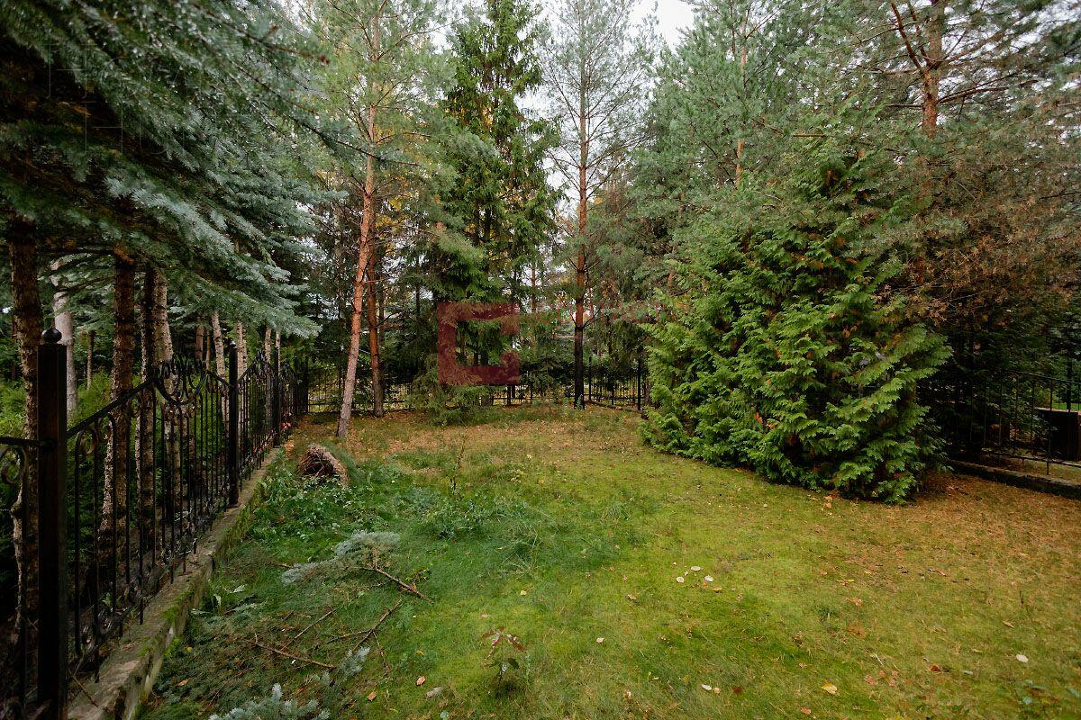 3-этажный таунхаус 350 м² с отделкой