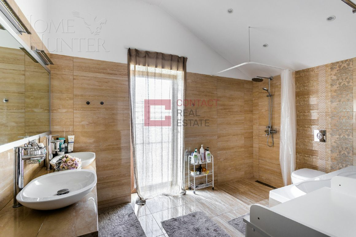 2-этажный коттедж 300 м² с отделкой