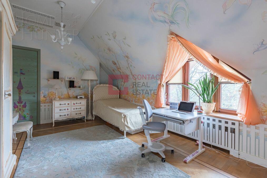 2-этажный коттедж 1 180 м² с отделкой