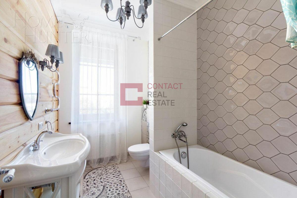 3-этажный таунхаус 445 м² с отделкой