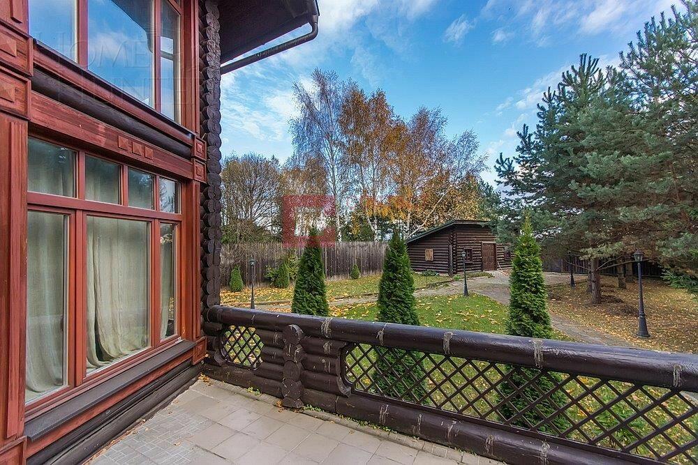 3-этажный коттедж 700 м² с отделкой