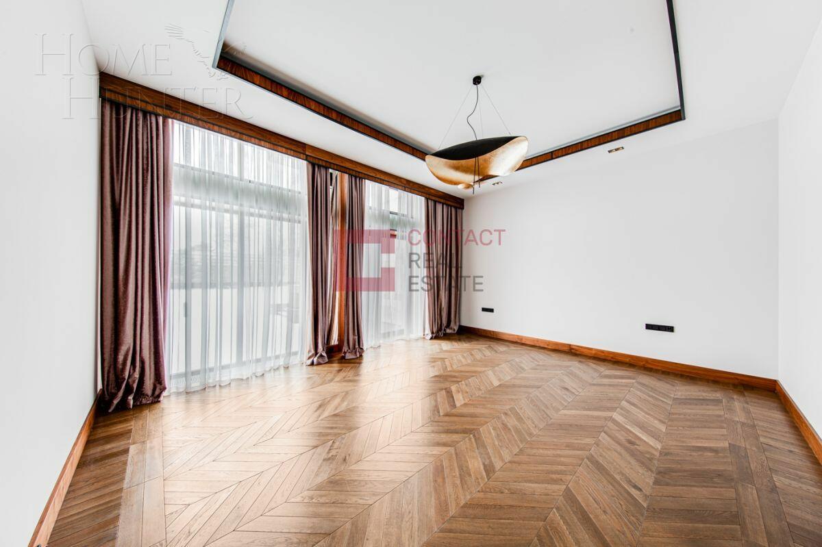 2-этажный коттедж 989.7 м² с отделкой