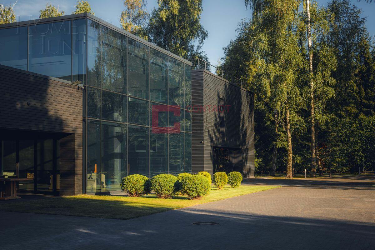 2-этажный коттедж 1 853 м² с отделкой