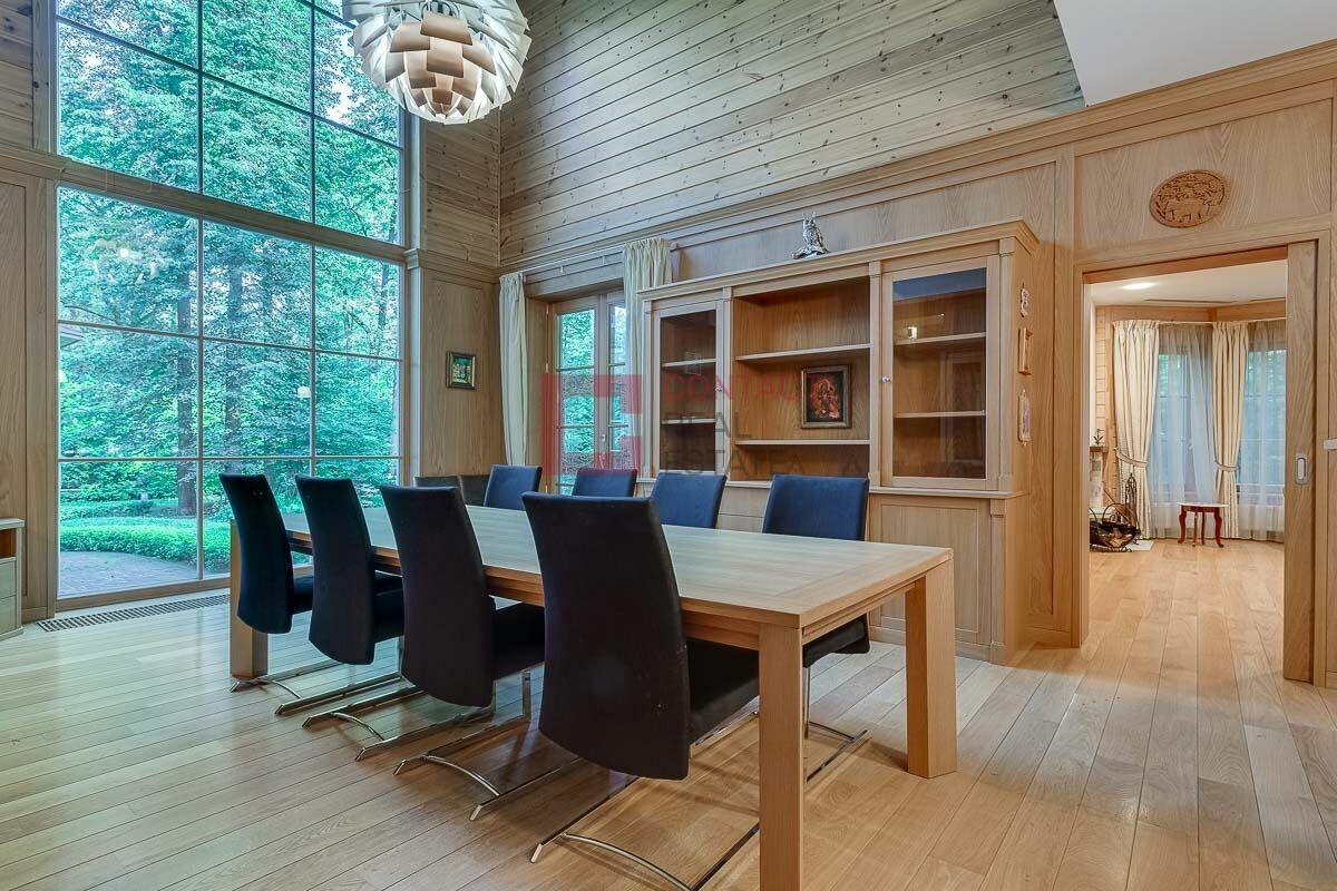 2-этажный коттедж 1 300 м² с отделкой