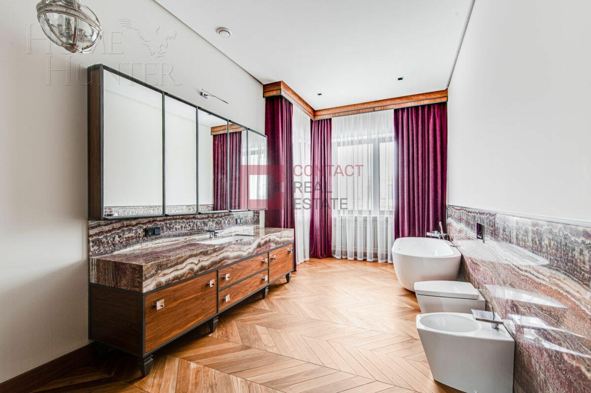 2-этажный коттедж 989.7 м² с отделкой