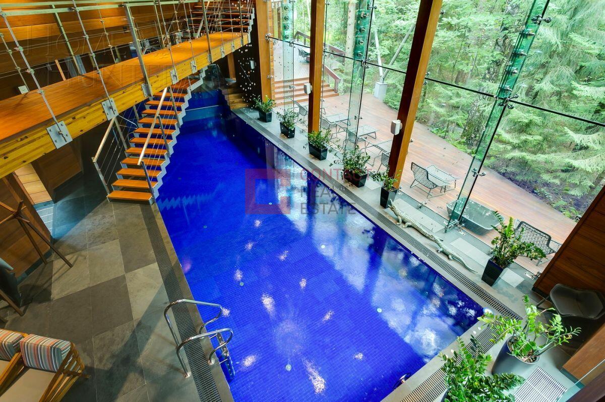 2-этажный коттедж 1 750 м² с отделкой