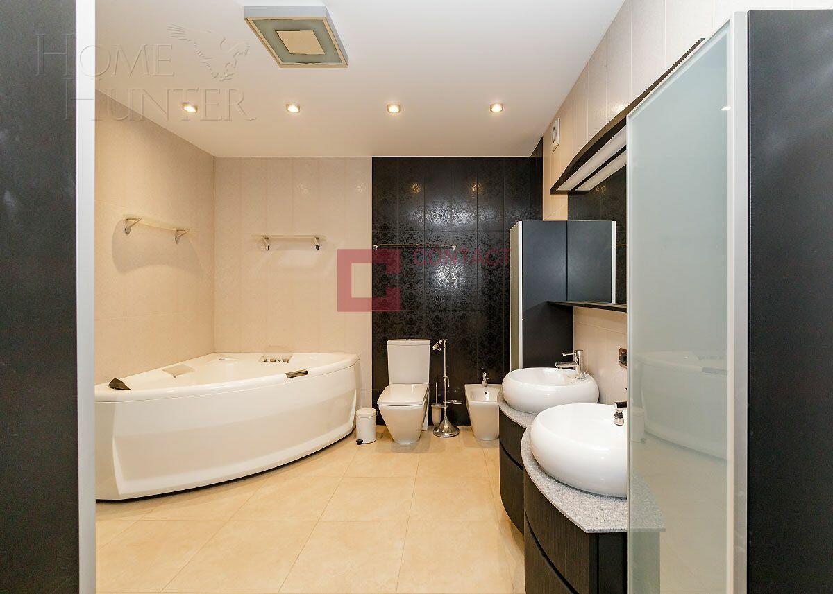 3-этажный таунхаус 350 м² с отделкой