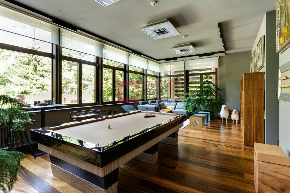 2-этажный коттедж 1 750 м² с отделкой