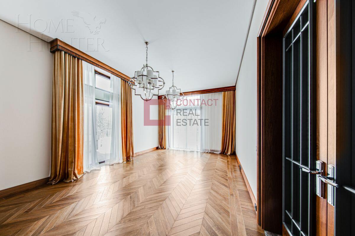 2-этажный коттедж 989.7 м² с отделкой