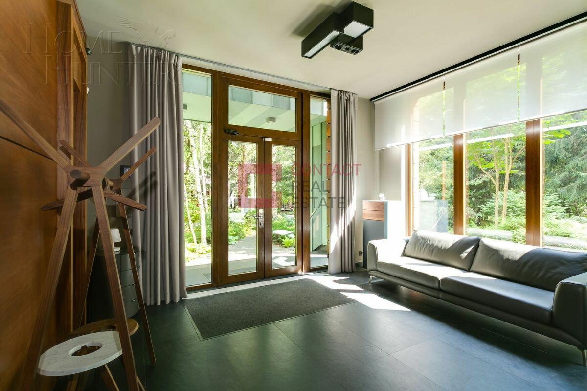 2-этажный коттедж 1 750 м² с отделкой