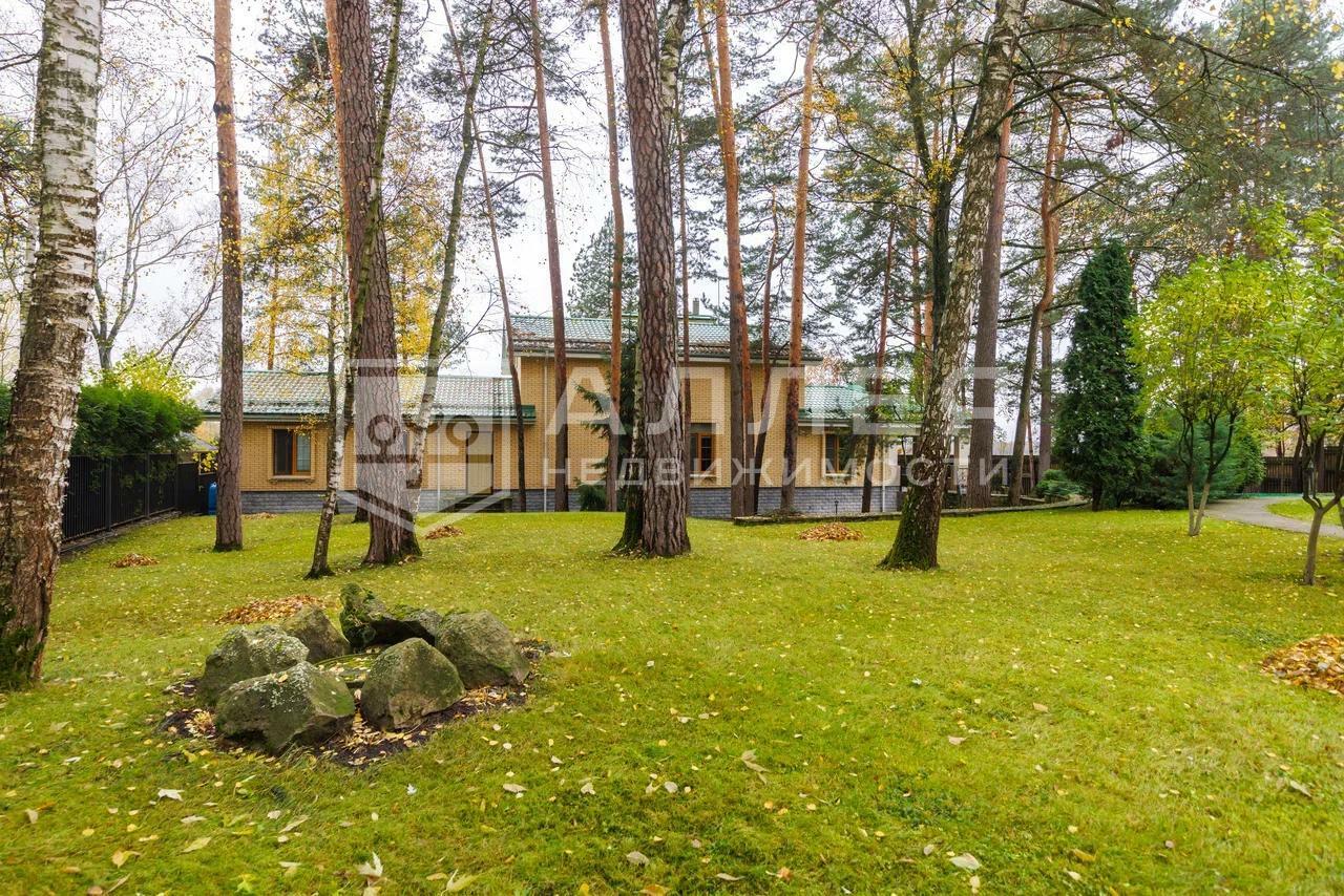 3-этажный коттедж 602 м² с отделкой