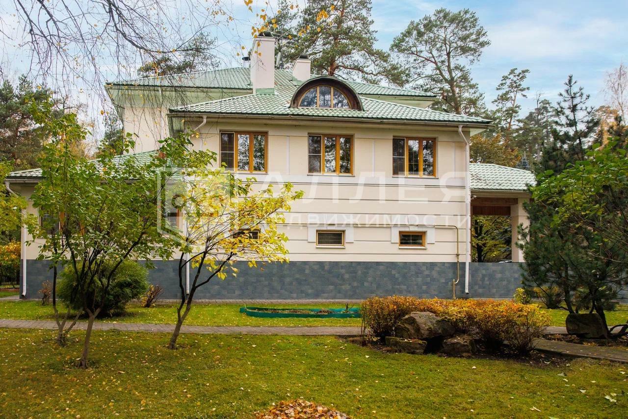 3-этажный коттедж 602 м² с отделкой