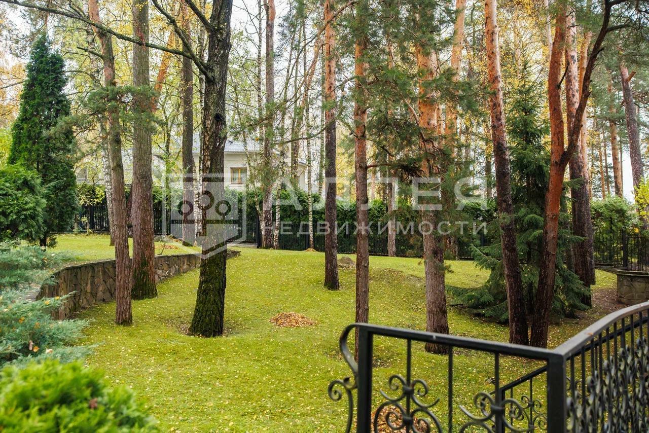 3-этажный коттедж 602 м² с отделкой