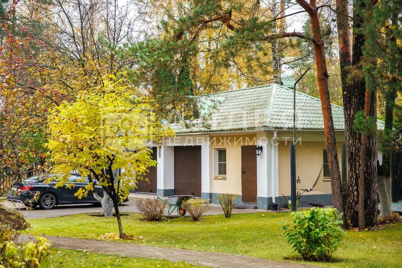 3-этажный коттедж 602 м² с отделкой