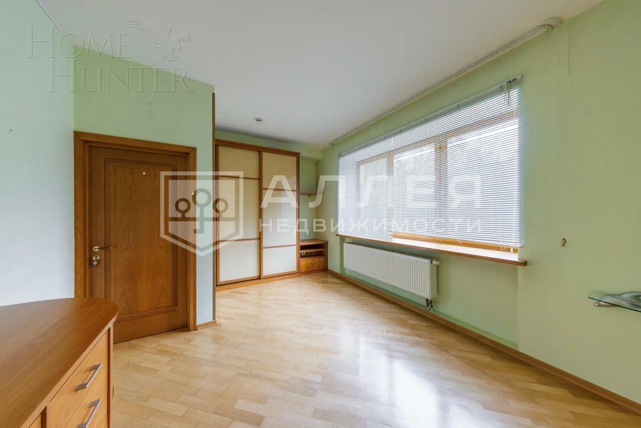 3-этажный коттедж 602 м² с отделкой