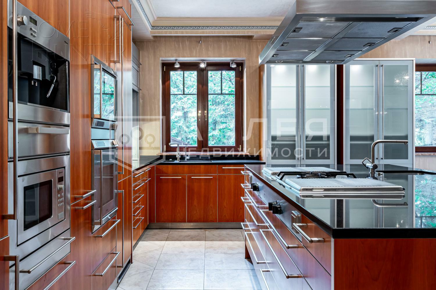 2-этажный коттедж 1 063 м² с отделкой