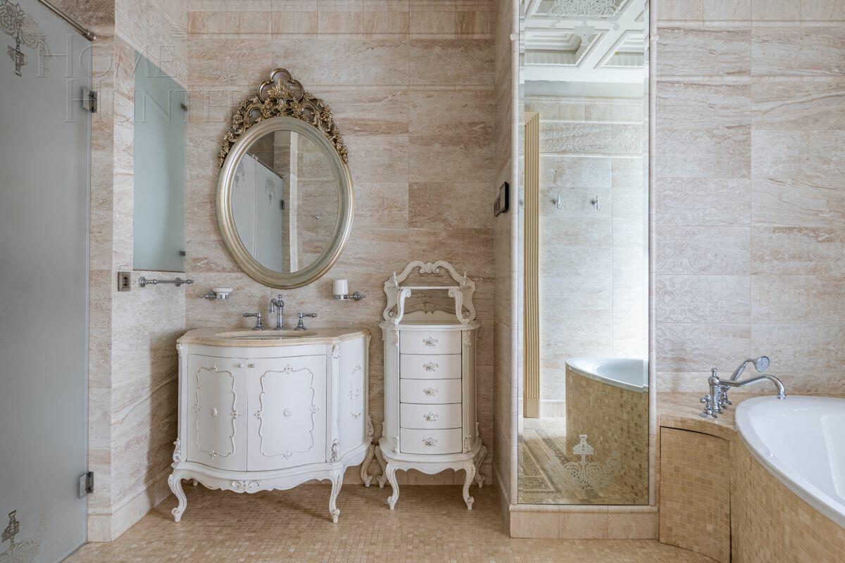 3-этажный таунхаус 340 м² с отделкой