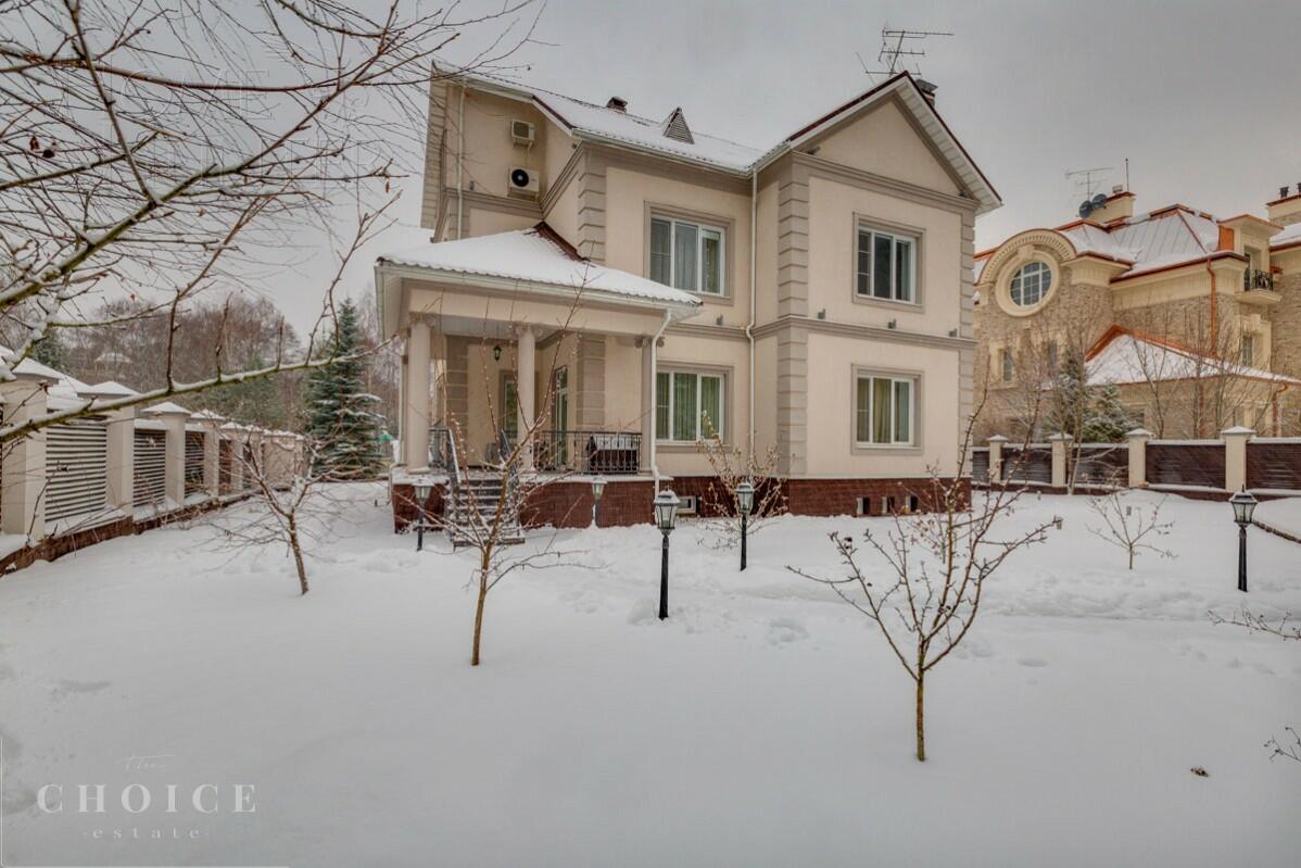 2-этажный коттедж 500 м² с отделкой