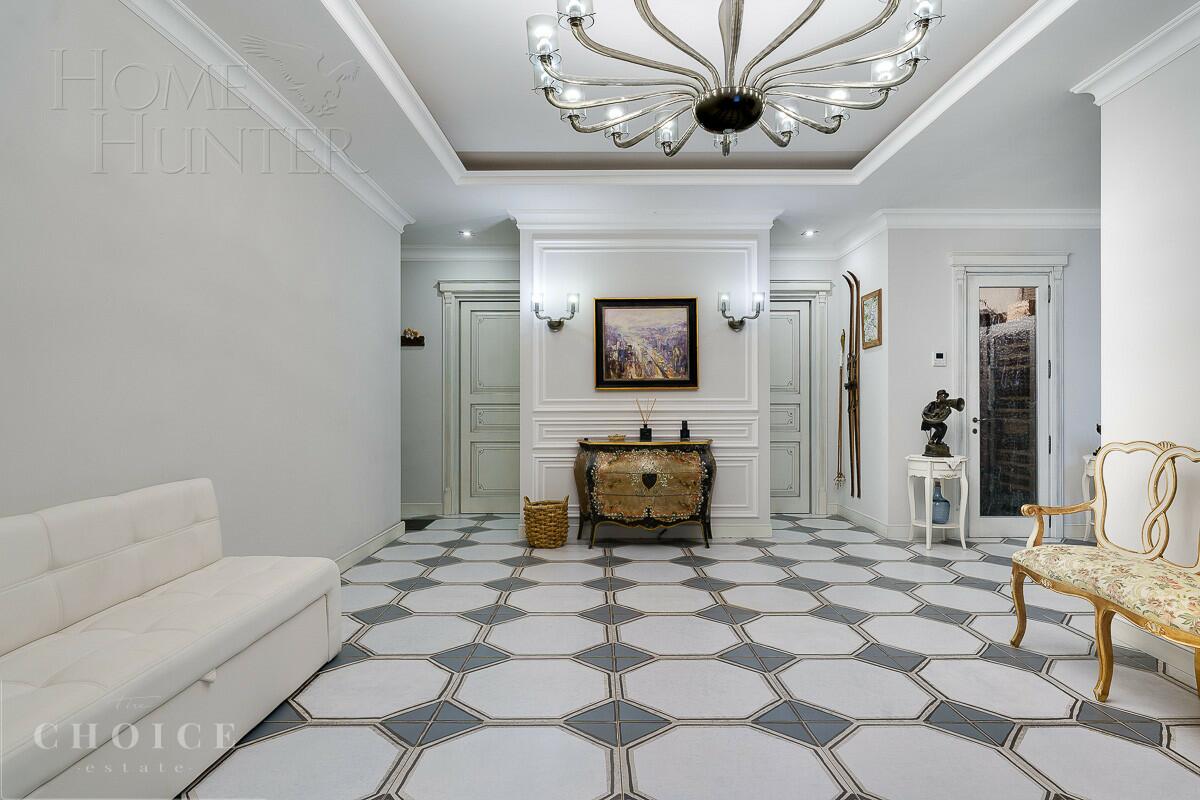 2-этажный таунхаус 430 м² с отделкой