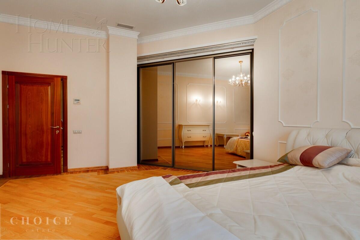 2-этажный коттедж 500 м² с отделкой