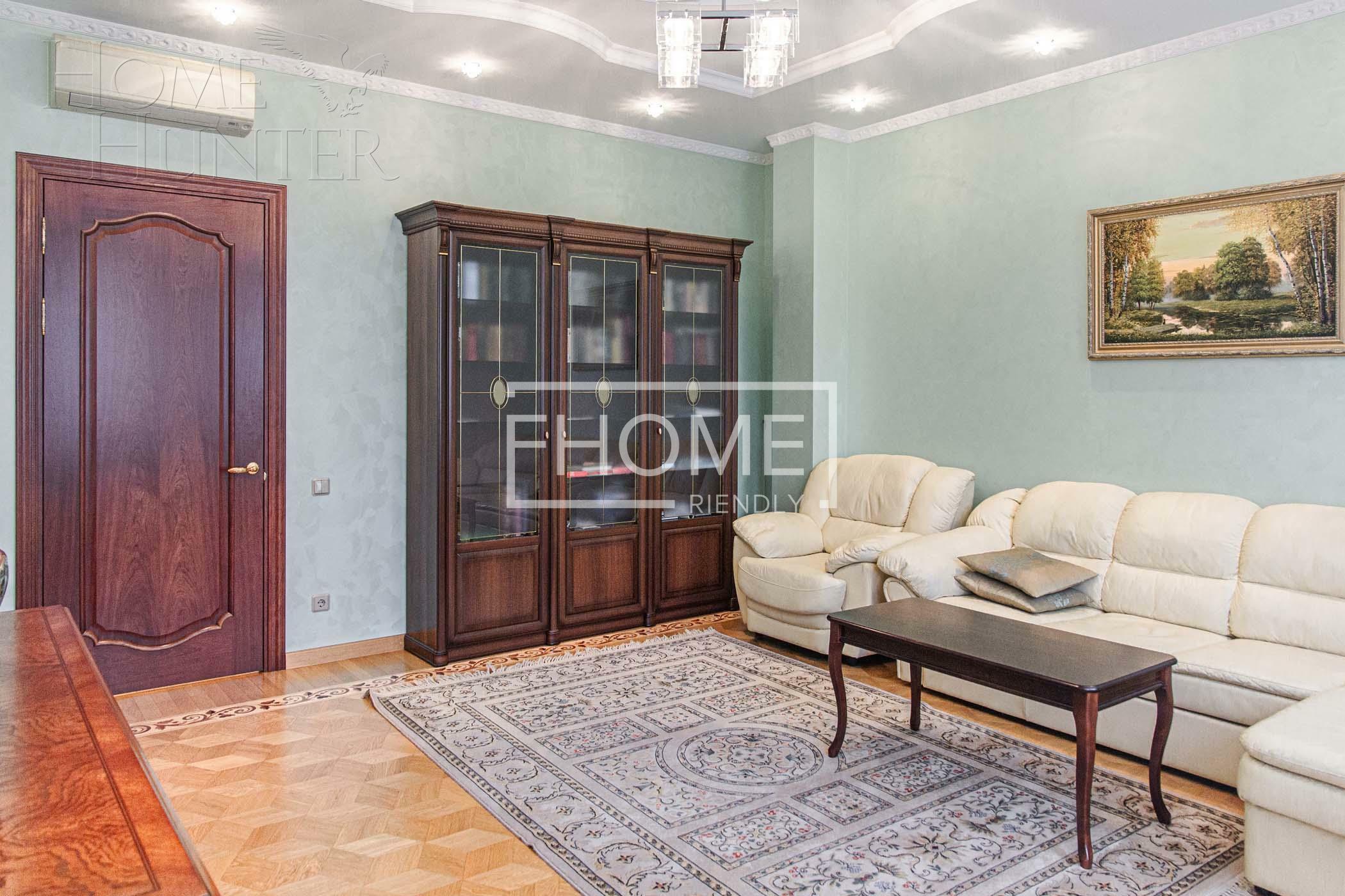 2-этажный коттедж 1 200 м² с отделкой