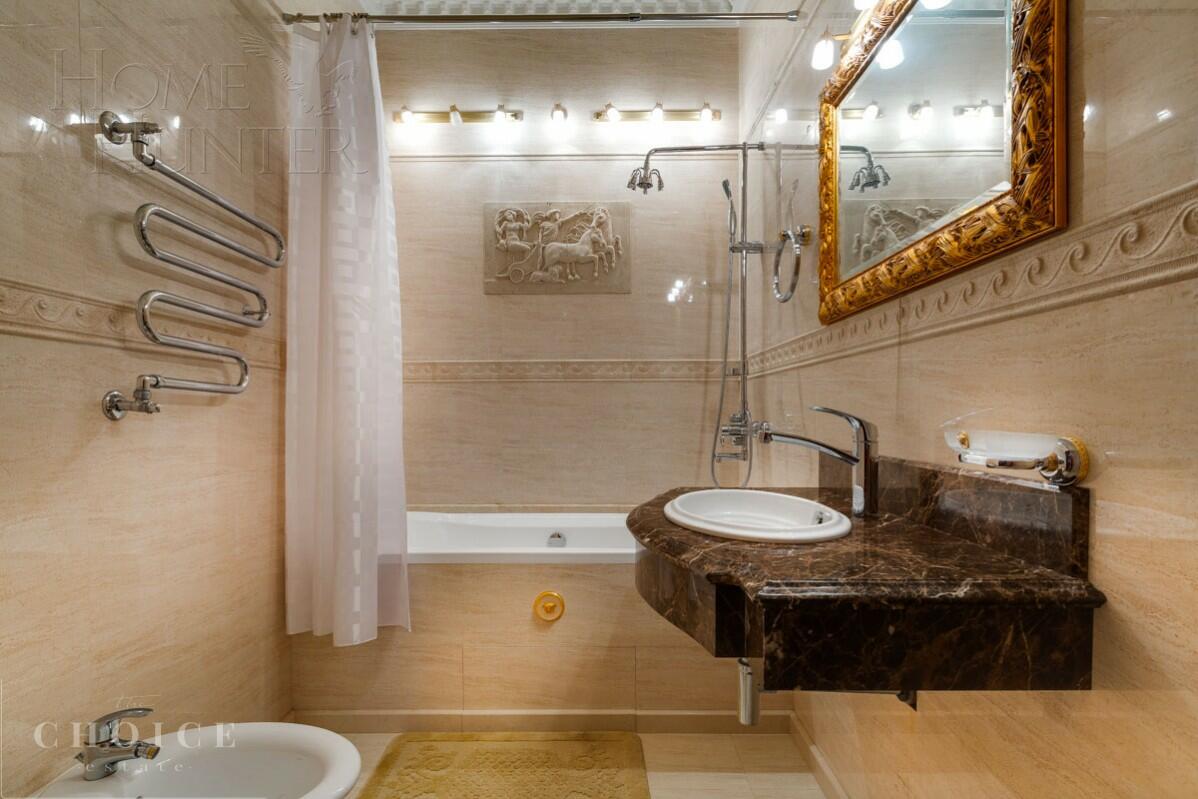 2-этажный коттедж 500 м² с отделкой