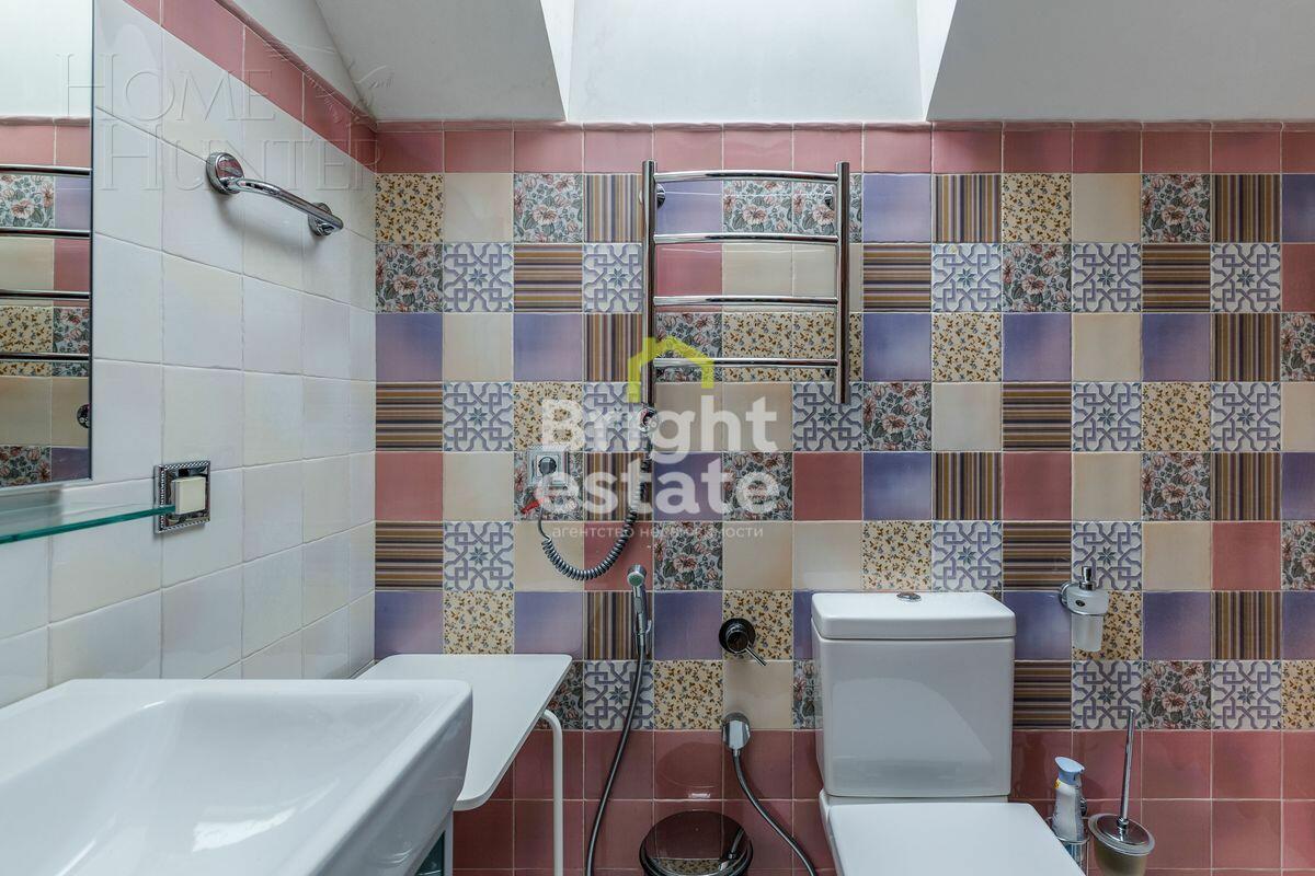 2-этажный коттедж 692 м² с отделкой