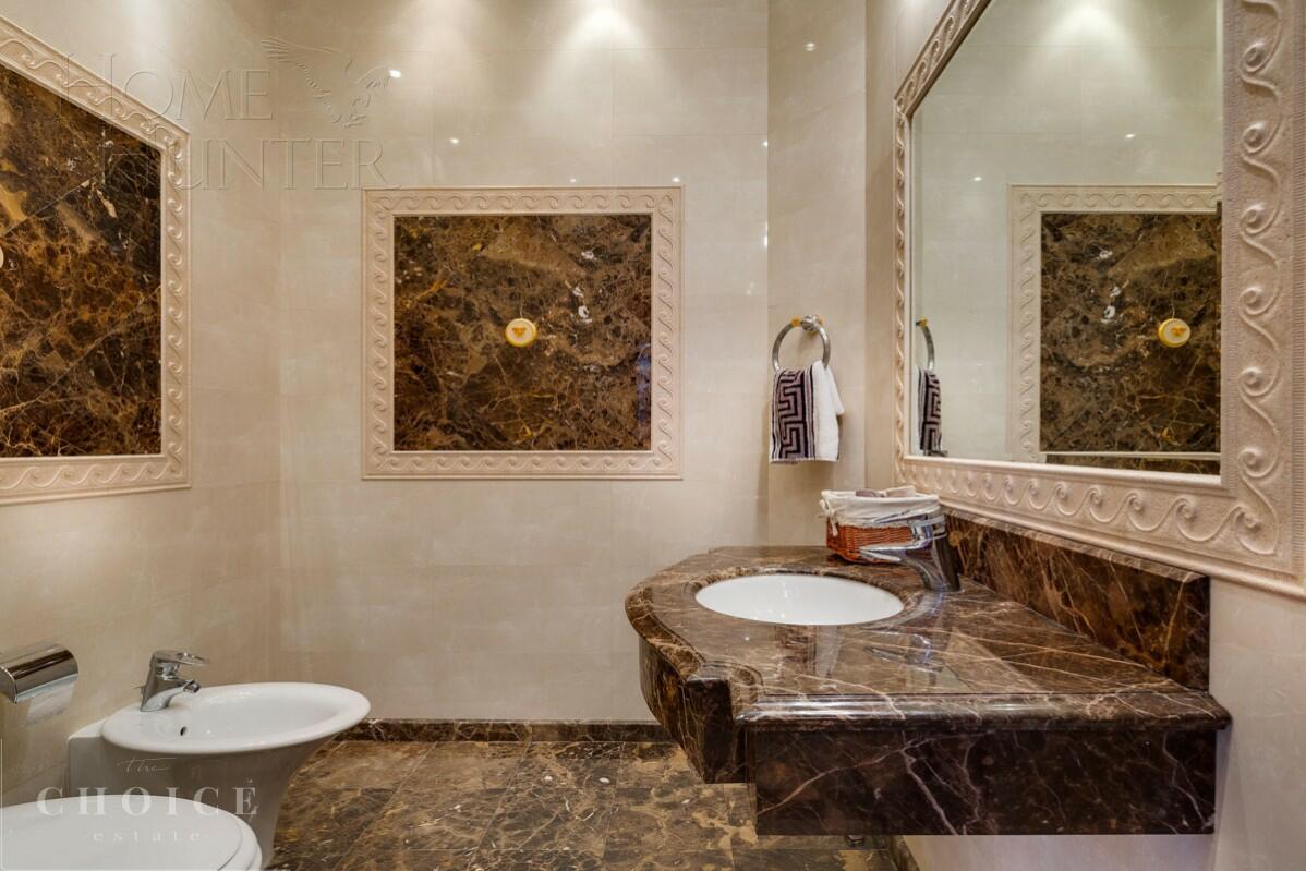 2-этажный коттедж 500 м² с отделкой