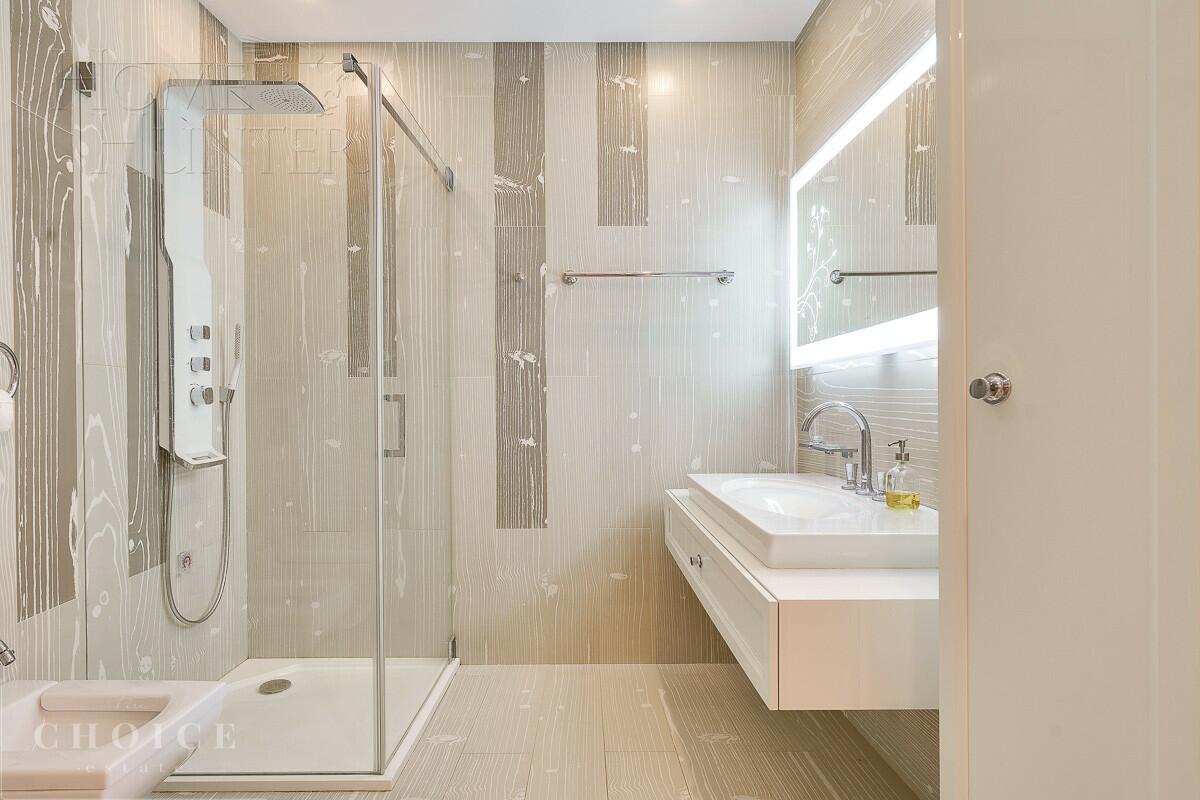 2-этажный таунхаус 430 м² с отделкой