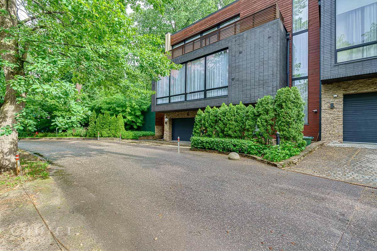 2-этажный таунхаус 430 м² с отделкой