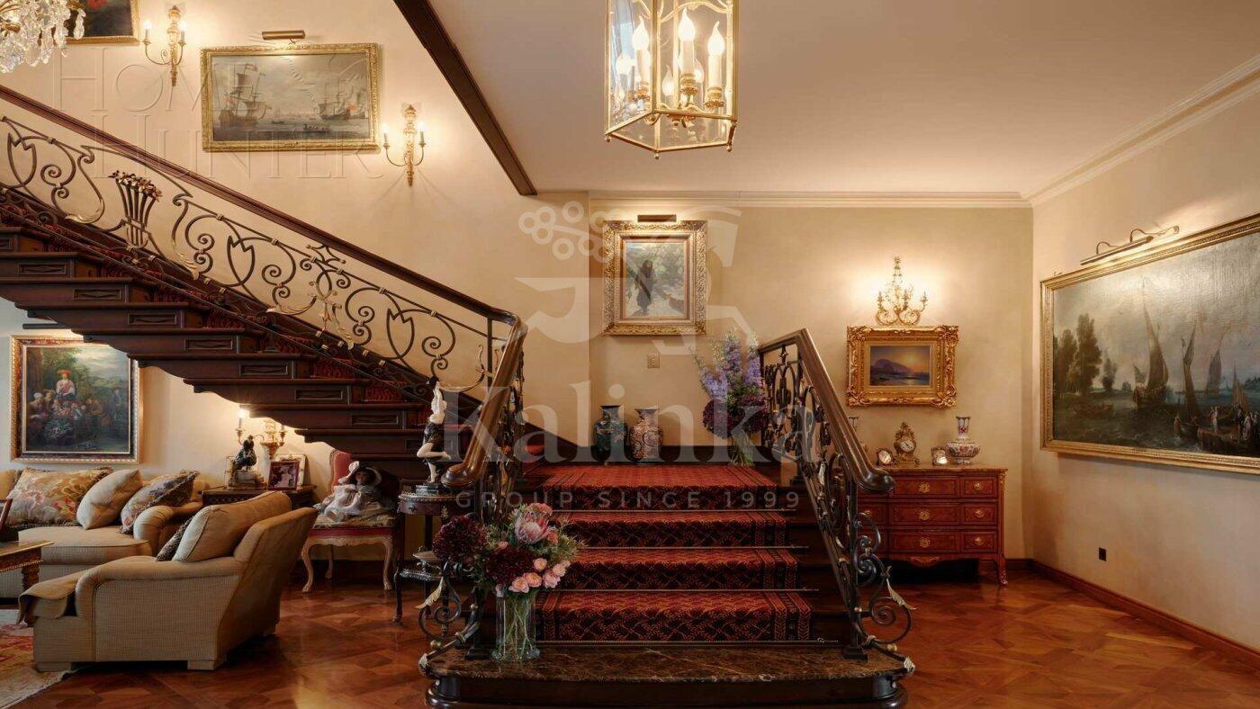 2-УРОВНЕВАЯ КВАРТИРА С ОТДЕЛКОЙ 244.6 М² НА 10 ЭТАЖЕ