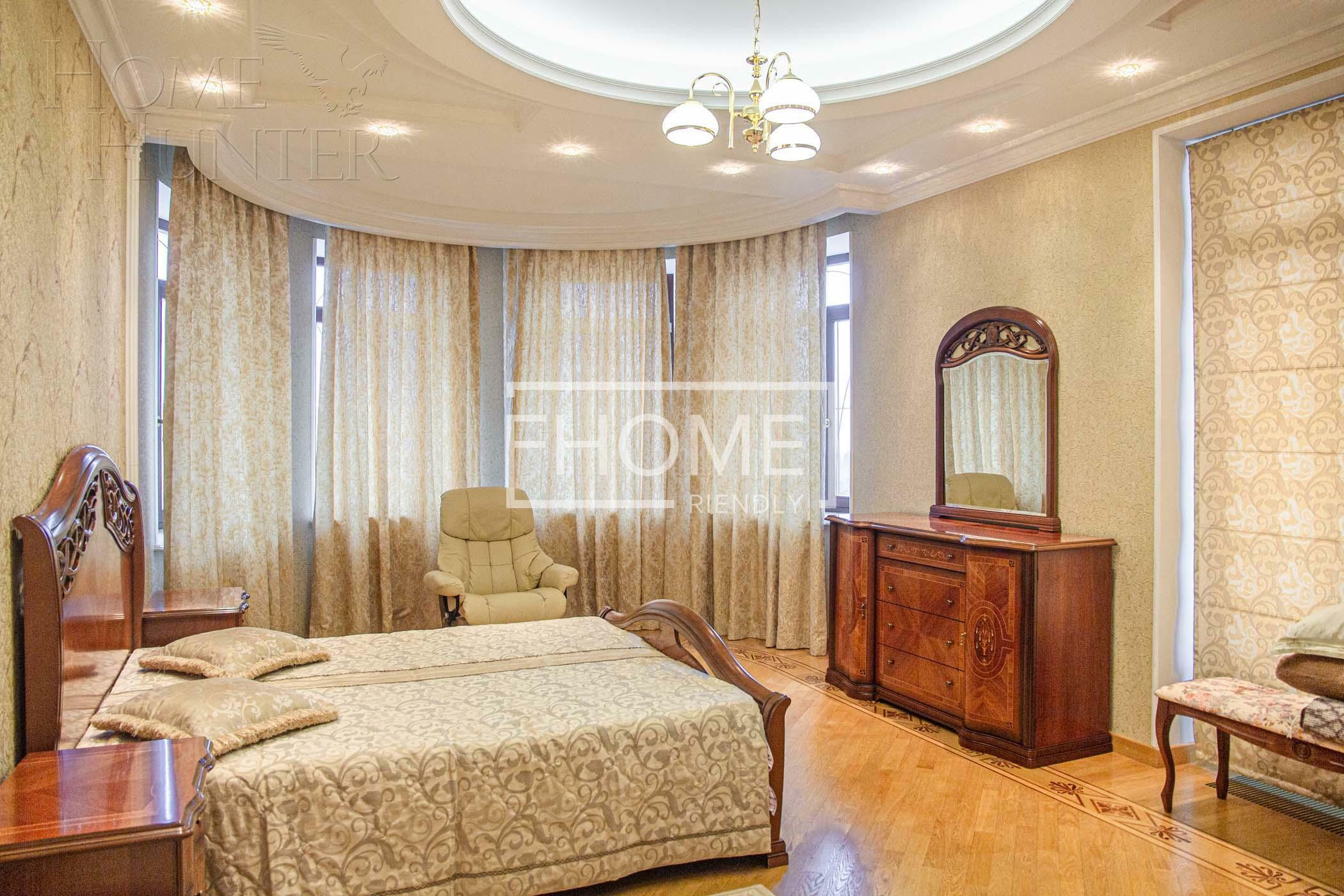 2-этажный коттедж 1 200 м² с отделкой