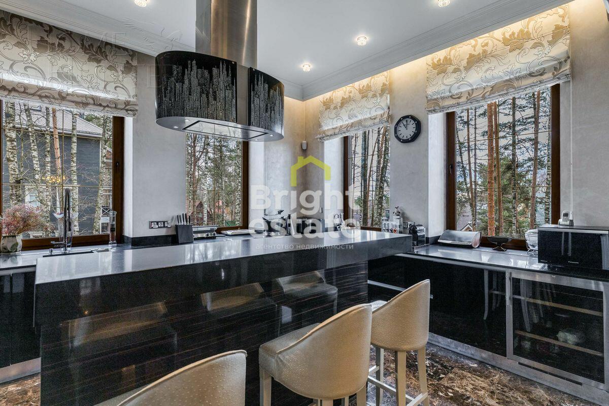 2-этажный коттедж 692 м² с отделкой