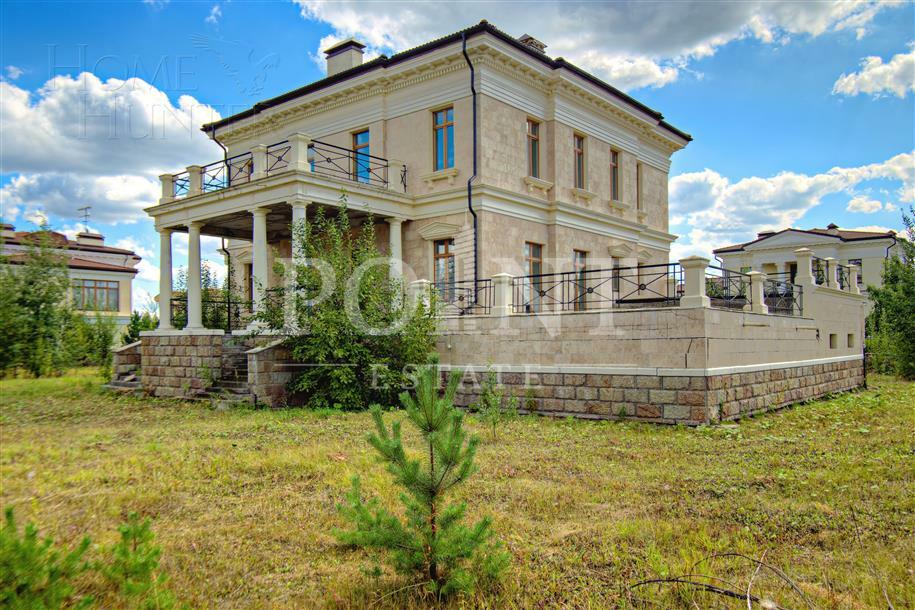 2-этажный коттедж 680 м² без отделки